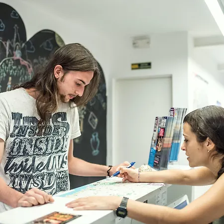 Hostel Rocket Gracia