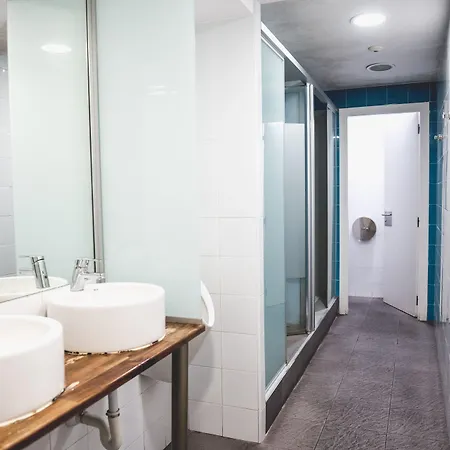 Rocket Gracia Hostel *