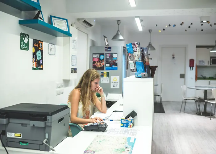Hostel Rocket Gracia *